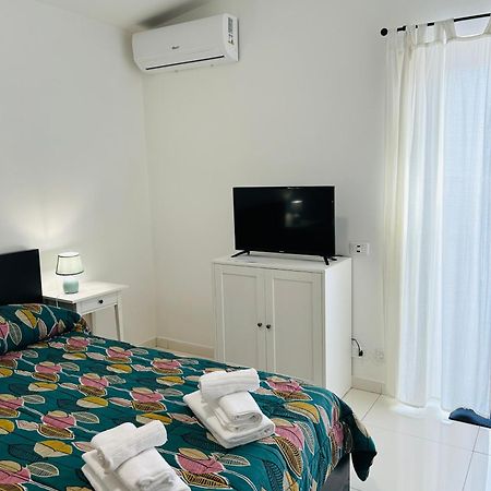 THE HOUSE FIERA di ROMA Bed & Breakfast Ponte Galeria Bagian luar foto